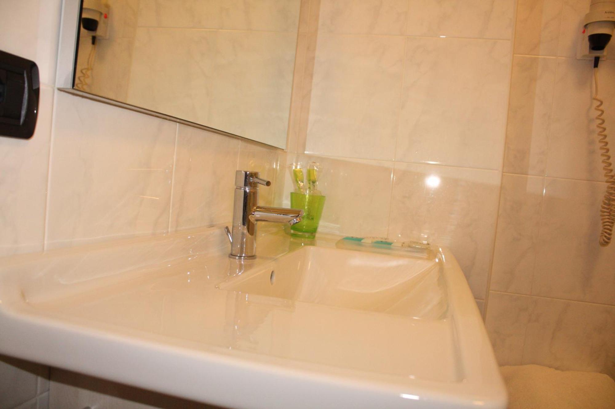 Hotel 2C Legnano Dış mekan fotoğraf