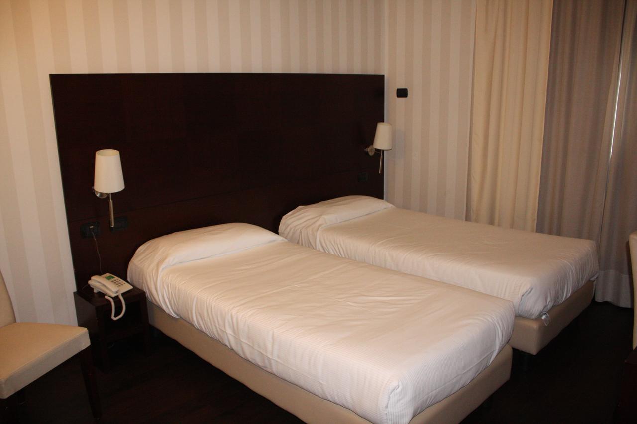 Hotel 2C Legnano Dış mekan fotoğraf