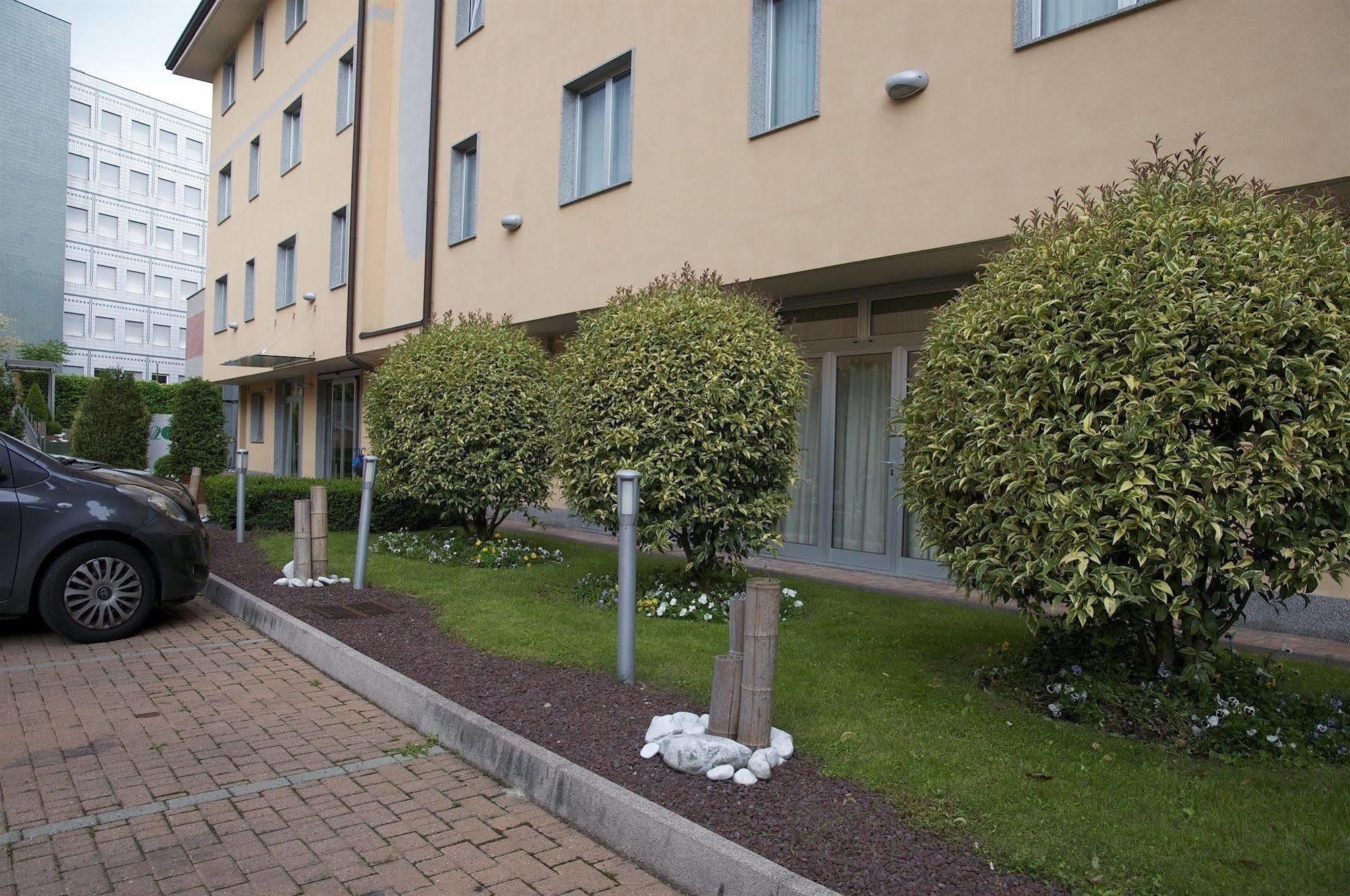 Hotel 2C Legnano Dış mekan fotoğraf
